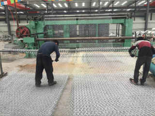 安平縣中石絲網(wǎng)制造有限公司車間